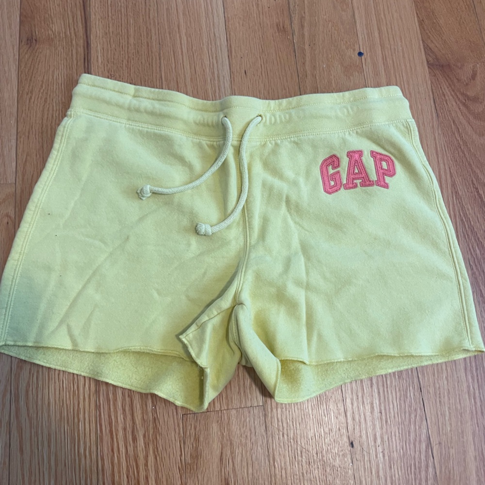 Gap shorts